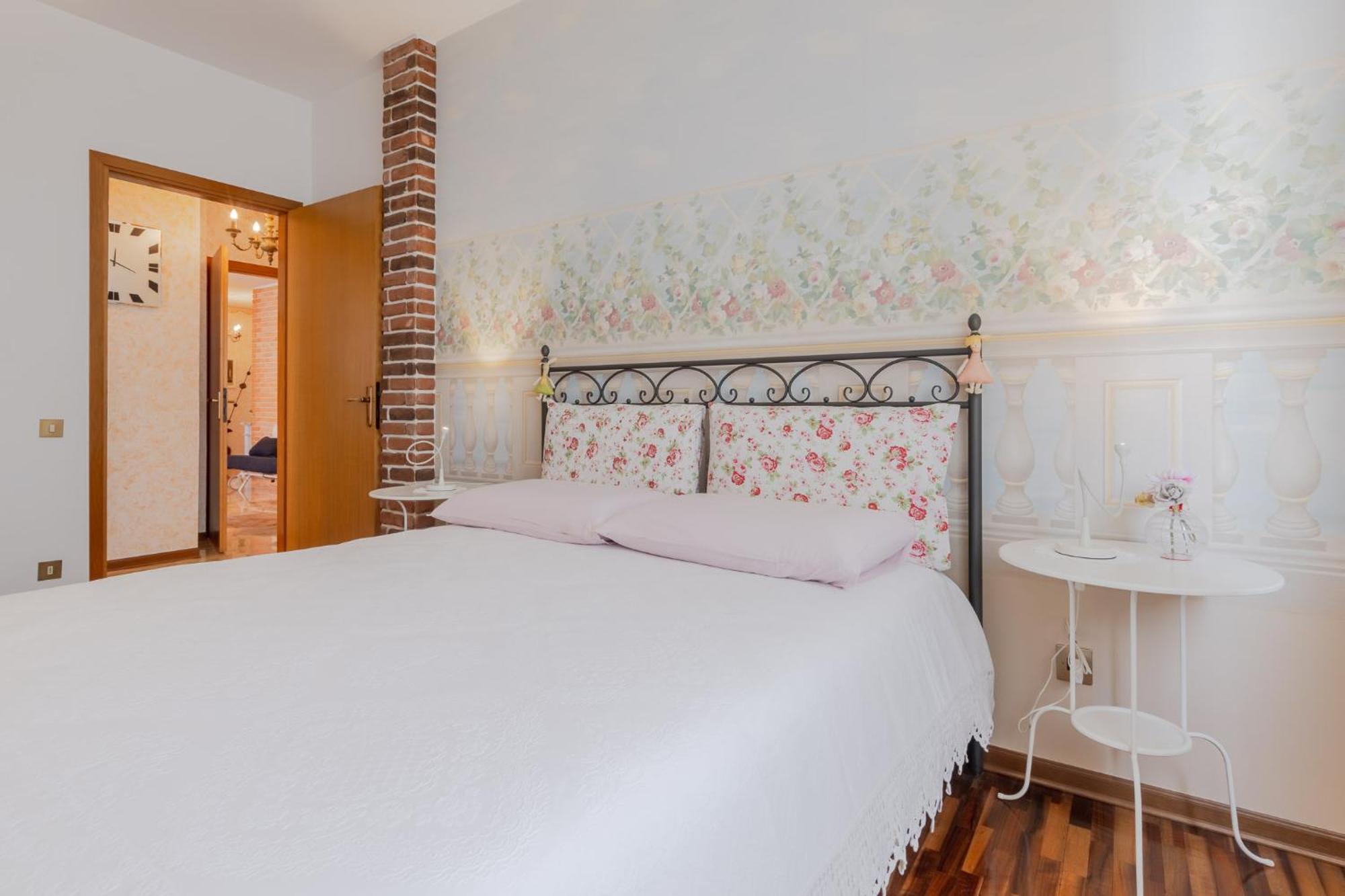 Talamini Apartment เมสเตร ภายนอก รูปภาพ