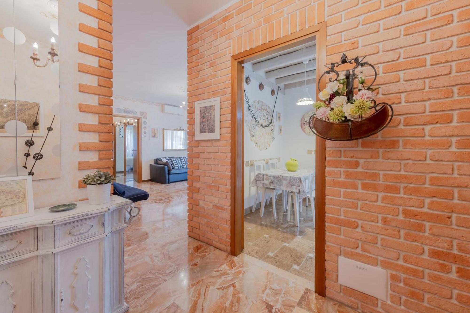 Talamini Apartment เมสเตร ภายนอก รูปภาพ